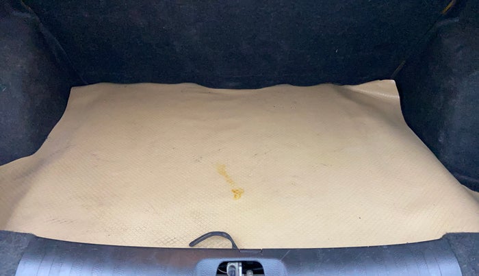 2015 Maruti Swift Dzire VXI, Petrol, Manual, 64,663 km, Boot Inside