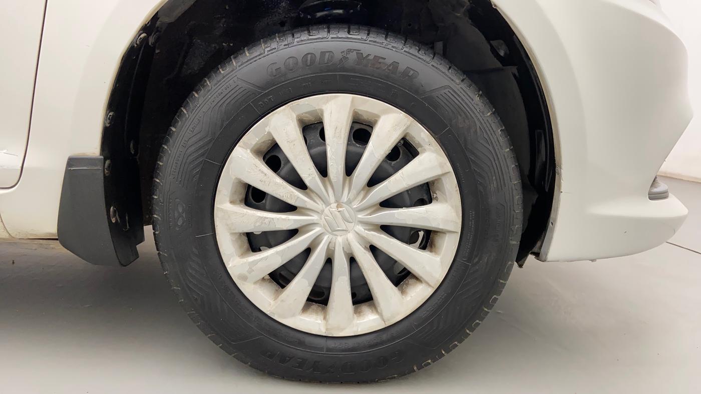 2015 Maruti Swift Dzire VXI, Petrol, Manual, 64,663 km, Right Front Wheel