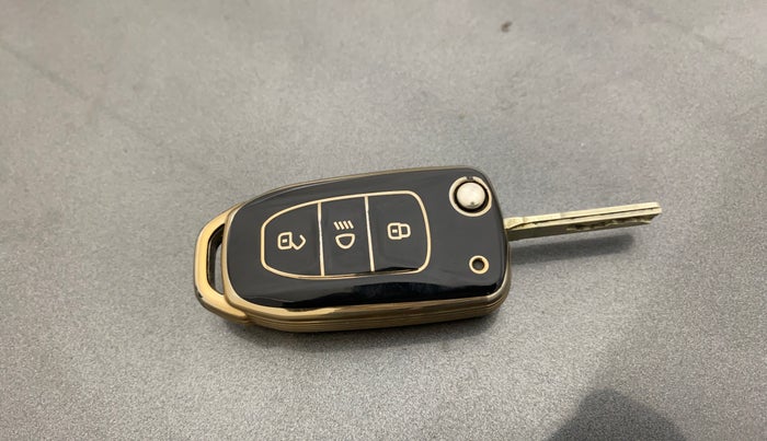 2020 Tata Tiago XZA PLUS PETROL, Petrol, Automatic, 57,432 km, Key Close Up