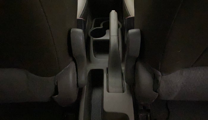 2014 Hyundai i10 SPORTZ 1.1, Petrol, Manual, 20,334 km, Driver Side Adjustment Panel