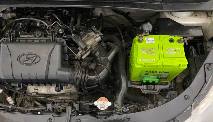 2014 Hyundai i10 SPORTZ 1.1, Petrol, Manual, 20,334 km, Engine View - Left