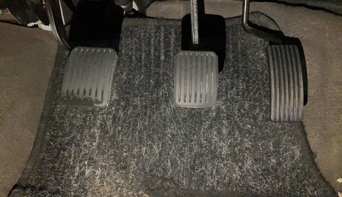 2014 Hyundai i10 SPORTZ 1.1, Petrol, Manual, 20,334 km, Pedals