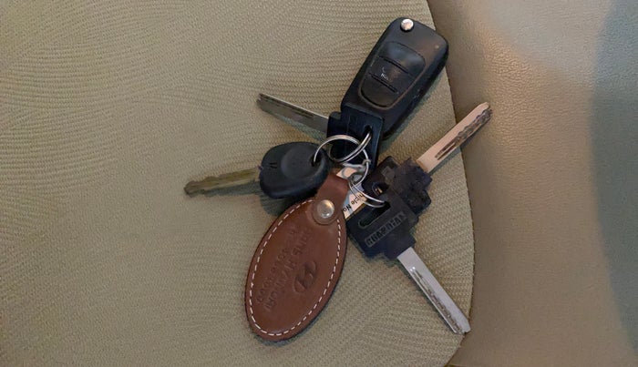 2014 Hyundai i10 SPORTZ 1.1, Petrol, Manual, 20,334 km, Key Close Up