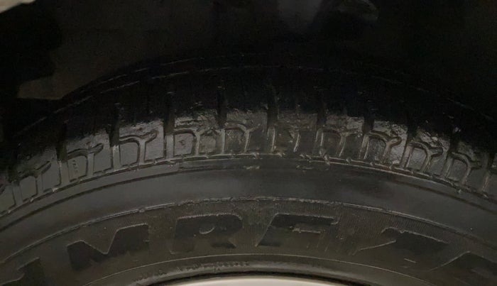 2014 Hyundai i10 SPORTZ 1.1, Petrol, Manual, 20,334 km, Left Front Tyre Tread