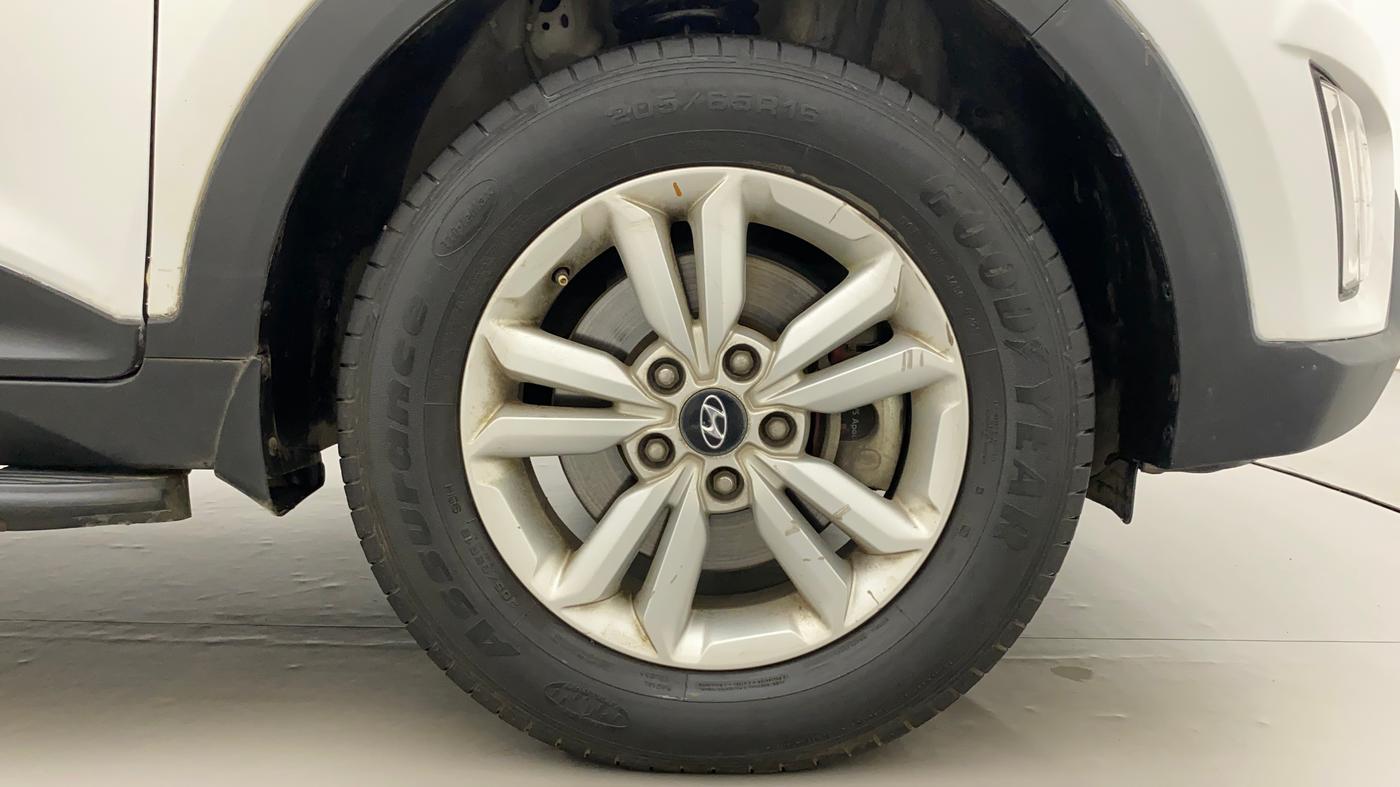 2016 Hyundai Creta SX PLUS 1.6 PETROL, Petrol, Manual, 82,518 km, Right Front Wheel