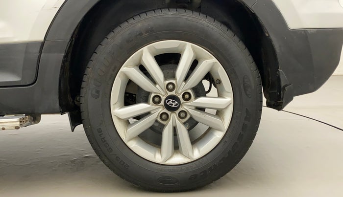 2016 Hyundai Creta SX PLUS 1.6 PETROL, Petrol, Manual, 82,518 km, Left Rear Wheel