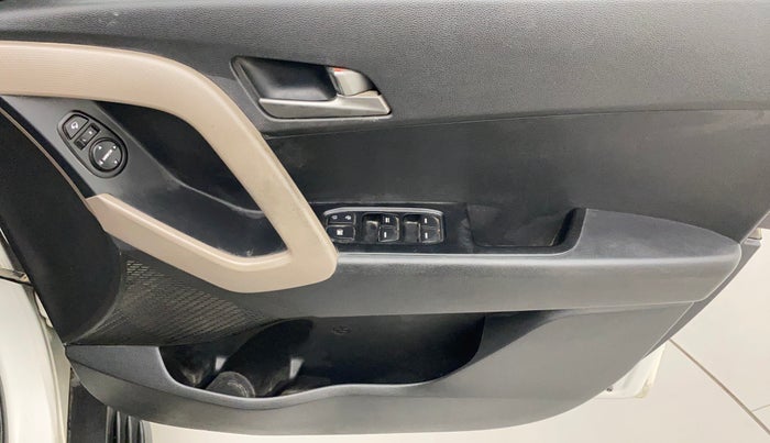 2016 Hyundai Creta SX PLUS 1.6 PETROL, Petrol, Manual, 82,518 km, Driver Side Door Panels Control
