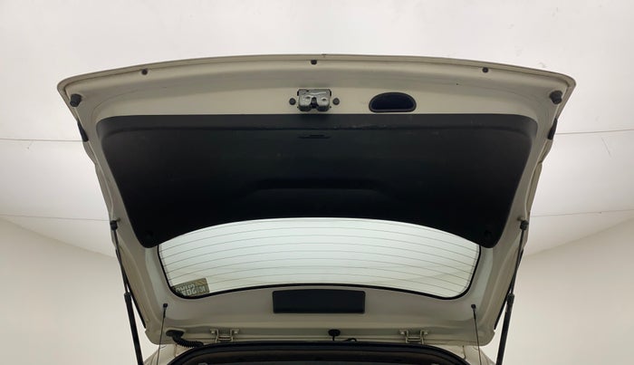 2016 Hyundai Creta SX PLUS 1.6 PETROL, Petrol, Manual, 82,518 km, Boot Door Open