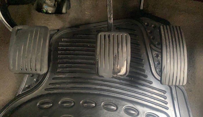 2013 Hyundai i10 SPORTZ 1.2, Petrol, Manual, 85,268 km, Pedals