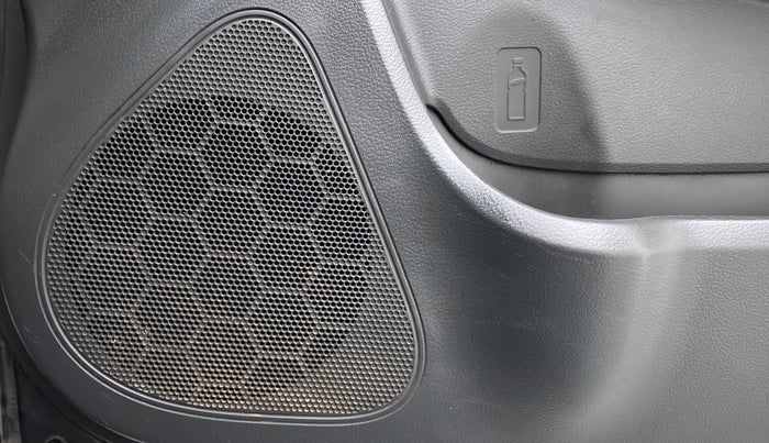 2017 Maruti Vitara Brezza ZDI, Diesel, Manual, 1,80,438 km, Speakers