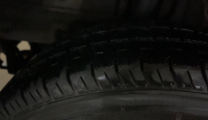 2014 Hyundai Elite i20 SPORTZ 1.2, Petrol, Manual, 40,874 km, Right Rear Tyre Tread