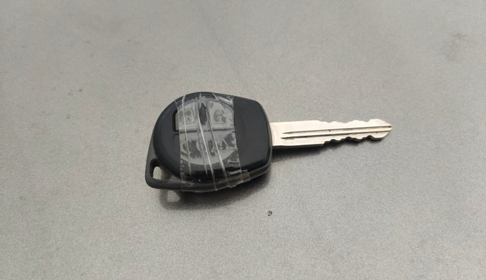 2021 Maruti Baleno DELTA PETROL 1.2, Petrol, Manual, 71,449 km, Key Close Up