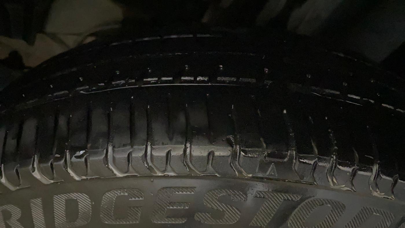 2021 Maruti Swift LXI, Petrol, Manual, 39,306 km, Right Rear Tyre Tread