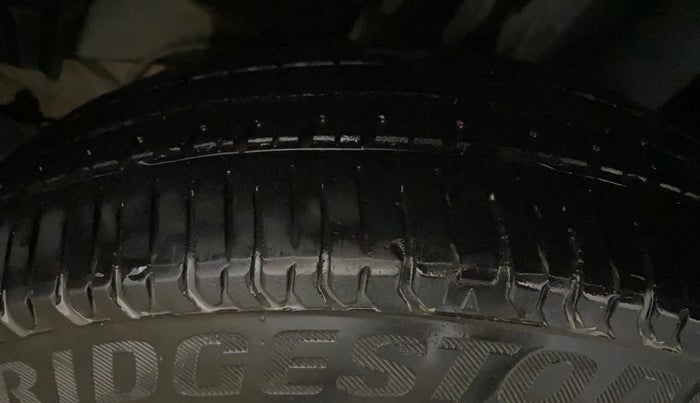 2021 Maruti Swift LXI, Petrol, Manual, 39,260 km, Right Rear Tyre Tread