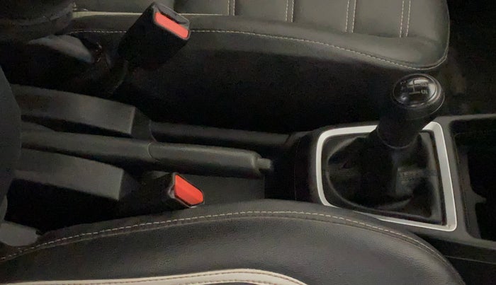 2021 Maruti Swift LXI, Petrol, Manual, 39,260 km, Gear Lever