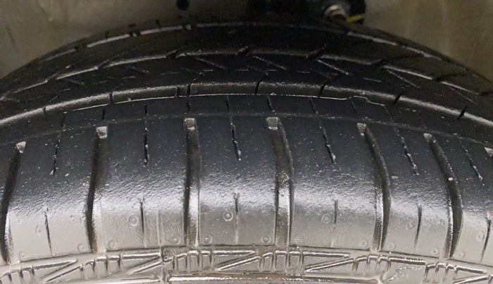 2020 Maruti Celerio ZXI AMT, Petrol, Automatic, 8,332 km, Left Front Tyre Tread