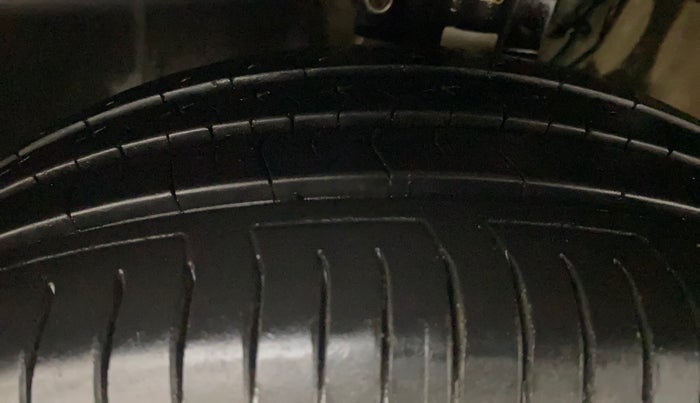 2016 Volkswagen Polo GT TSI AT, Petrol, Automatic, 60,171 km, Left Front Tyre Tread