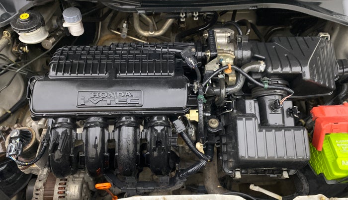 2015 Honda Mobilio 1.5L I-VTEC S, Petrol, Manual, 71,332 km, Engine View