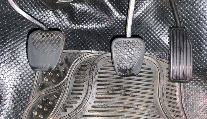 2015 Honda Mobilio 1.5L I-VTEC S, Petrol, Manual, 71,332 km, Pedals