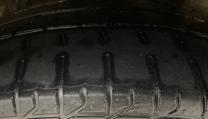 2015 Honda Mobilio 1.5L I-VTEC S, Petrol, Manual, 71,332 km, Left Rear Tyre Tread