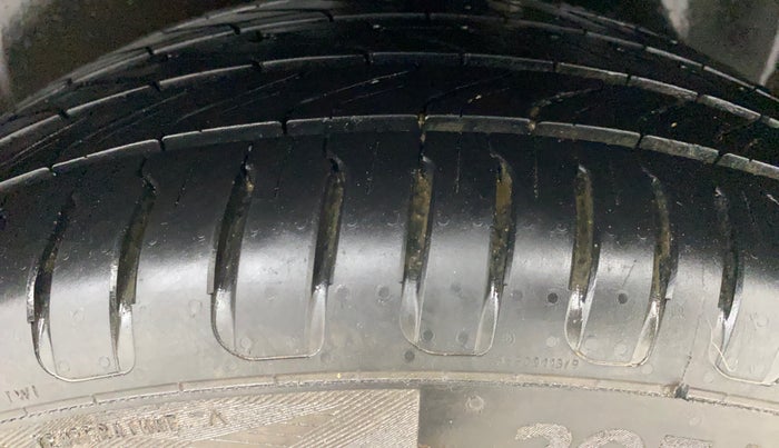2017 Volkswagen Polo GT TDI, Diesel, Manual, 1,42,873 km, Left Rear Tyre Tread