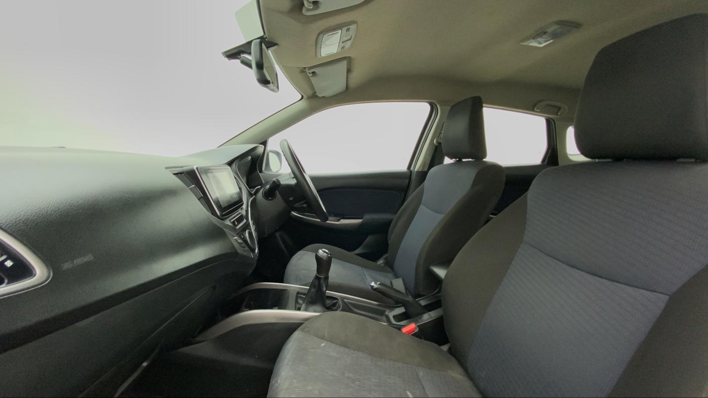2020 Toyota Glanza G, Petrol, Manual, 69,714 km, Right Side Front Door Cabin