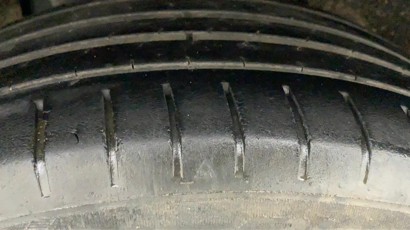 2020 Toyota Glanza G, Petrol, Manual, 69,714 km, Right Rear Tyre Tread