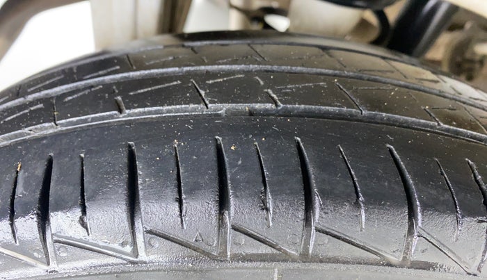 2022 Maruti Alto LXI OPT, Petrol, Manual, 31,579 km, Right Rear Tyre Tread