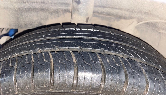 2020 Hyundai NEW SANTRO MAGNA, Petrol, Manual, 1,13,846 km, Right Rear Tyre Tread