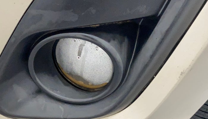 2014 Maruti Ertiga VXI CNG, CNG, Manual, 36,893 km, Left fog light - Not working