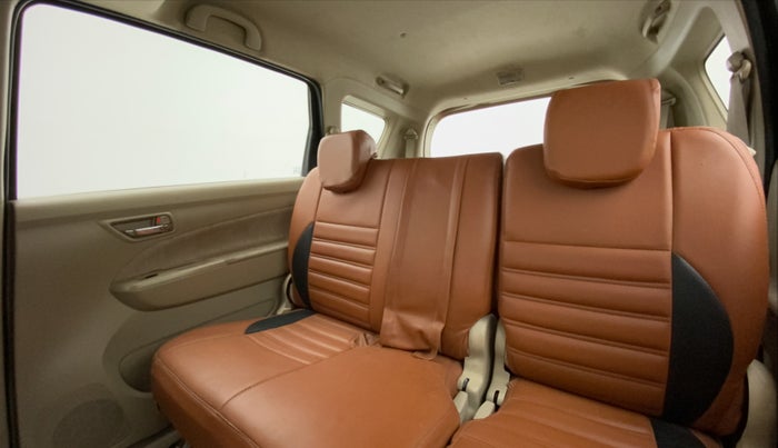 2014 Maruti Ertiga VXI CNG, CNG, Manual, 36,893 km, Right Side Rear Door Cabin