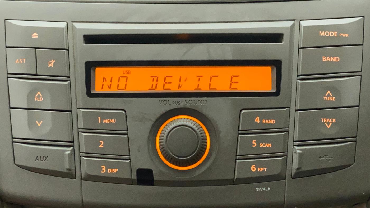 2014 Maruti Ertiga VXI CNG, CNG, Manual, 36,893 km, Infotainment System