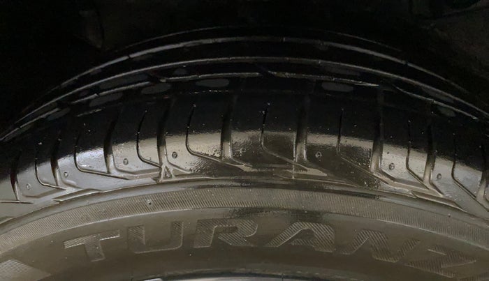 2022 Tata NEXON XZ PLUS PETROL DARK EDITION, Petrol, Manual, 15,038 km, Right Rear Tyre Tread