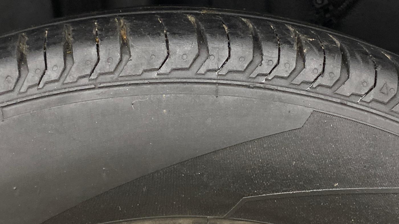 2023 Tata PUNCH ACCOMPLISHED AMT, Petrol, Automatic, 54,048 km, Right Rear Tyre Tread