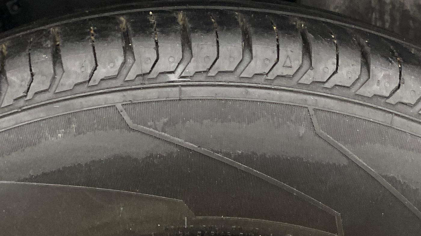 2023 Tata PUNCH ACCOMPLISHED AMT, Petrol, Automatic, 54,048 km, Left Rear Tyre Tread