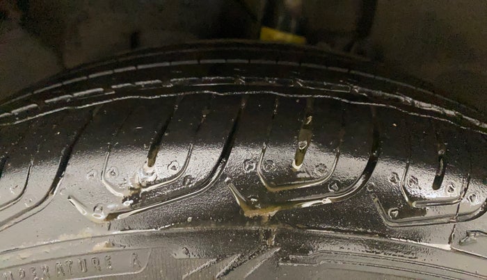 2018 Ford Ecosport TITANIUM 1.5L DIESEL, Diesel, Manual, 76,330 km, Left Front Tyre Tread