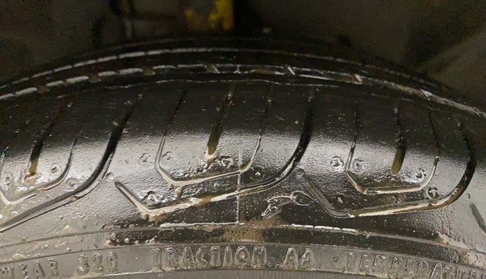 2018 Ford Ecosport TITANIUM 1.5L DIESEL, Diesel, Manual, 76,330 km, Right Front Tyre Tread