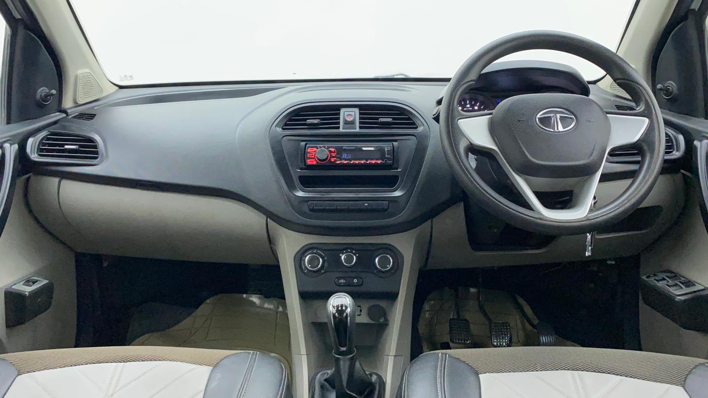 2018 Tata Tiago XE PETROL, Petrol, Manual, 41,920 km, Dashboard