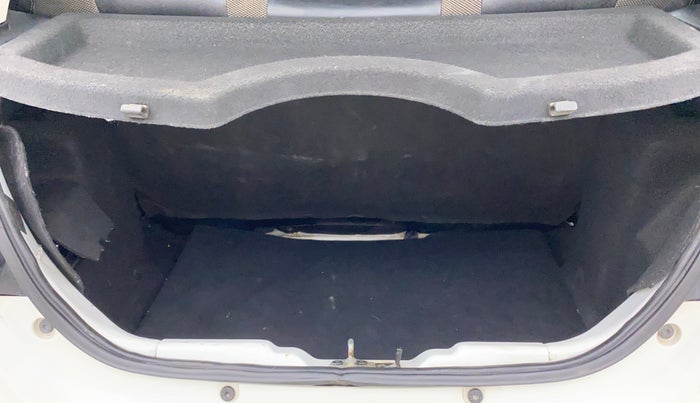 2018 Tata Tiago XE PETROL, Petrol, Manual, 41,920 km, Boot Inside