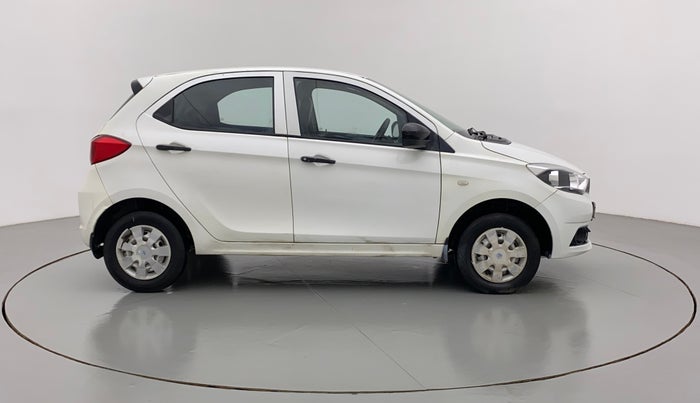 2018 Tata Tiago XE PETROL, Petrol, Manual, 41,920 km, Right Side View
