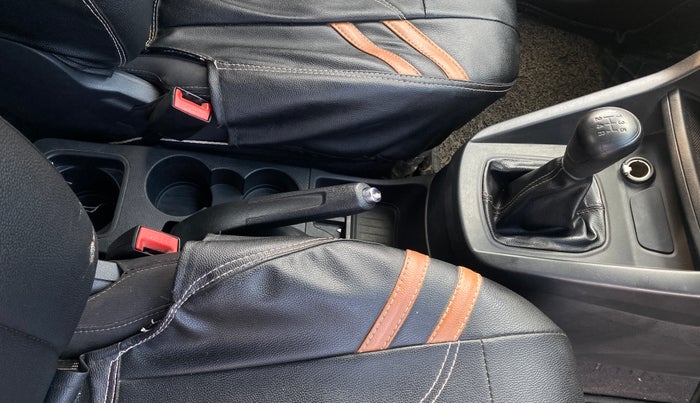 2020 Ford New Figo TITANIUM 1.2 PETROL MT, Petrol, Manual, 87,645 km, Gear Lever