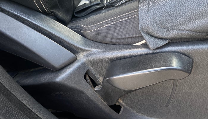 2020 Ford New Figo TITANIUM 1.2 PETROL MT, Petrol, Manual, 87,645 km, Driver Side Adjustment Panel