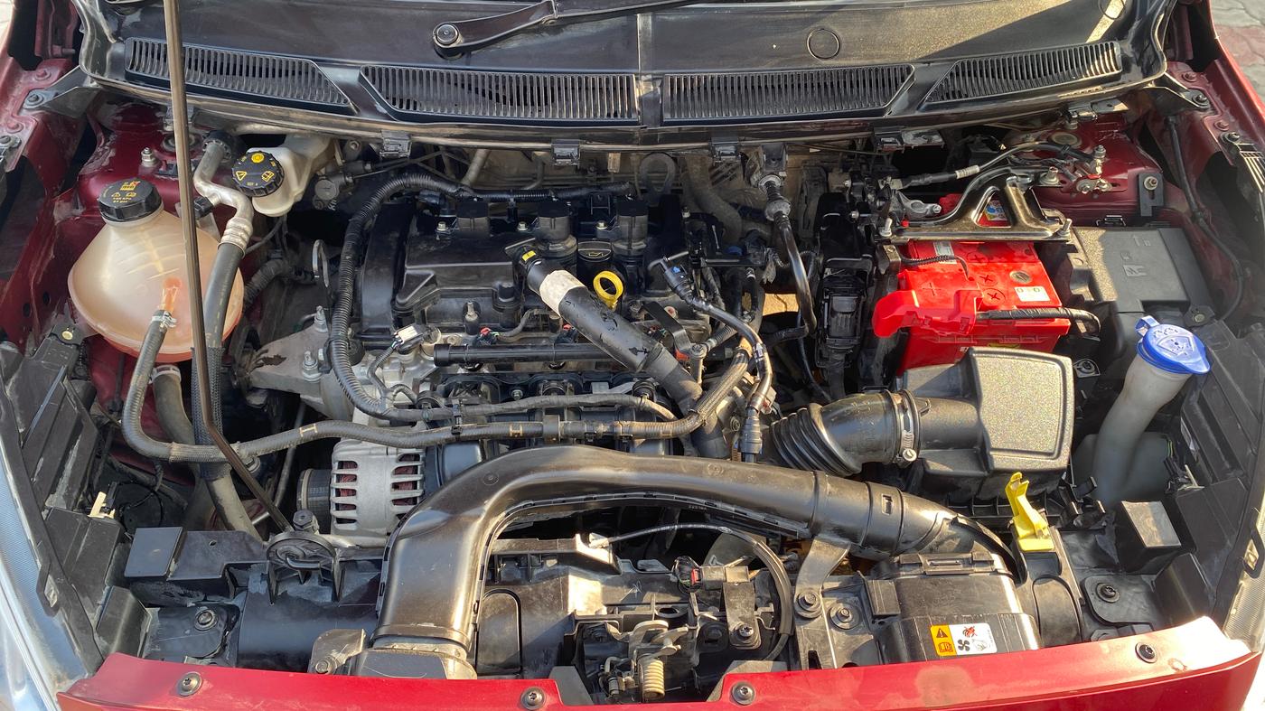 2020 Ford New Figo TITANIUM 1.2 PETROL MT, Petrol, Manual, 87,645 km, Engine View