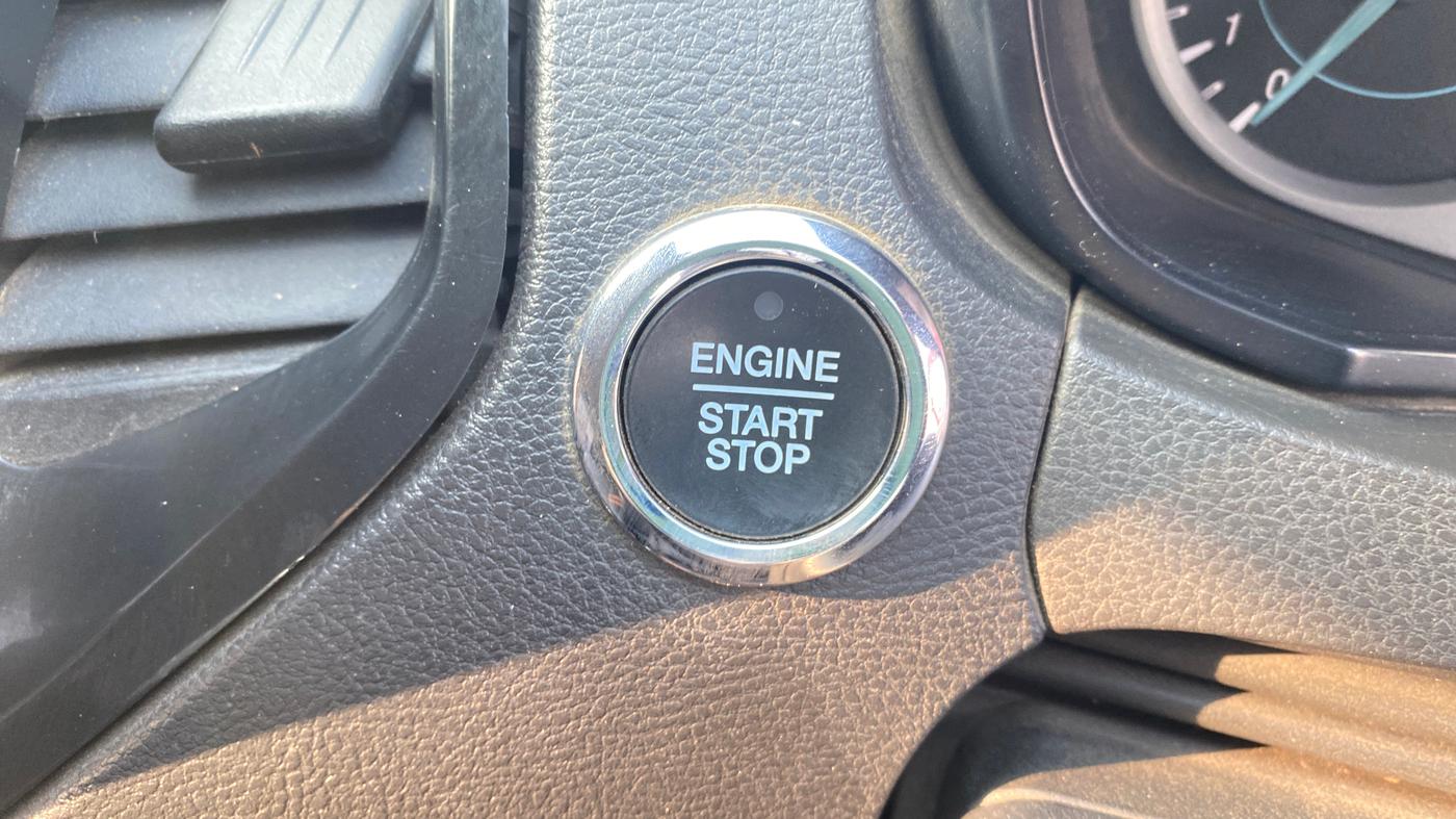 2020 Ford New Figo TITANIUM 1.2 PETROL MT, Petrol, Manual, 87,645 km, Keyless Start/ Stop Button