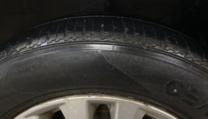 2019 Maruti Ciaz DELTA 1.5 SHVS MT PETROL, Petrol, Manual, 1,12,131 km, Right Front Tyre Tread