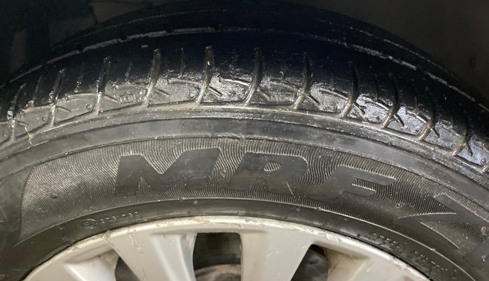 2019 Maruti Ciaz DELTA 1.5 SHVS MT PETROL, Petrol, Manual, 1,12,131 km, Left Front Tyre Tread