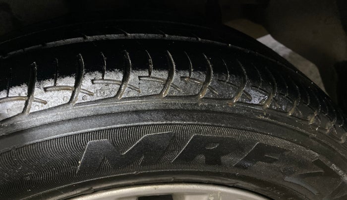 2019 Maruti Ciaz DELTA 1.5 SHVS MT PETROL, Petrol, Manual, 1,12,131 km, Left Rear Tyre Tread