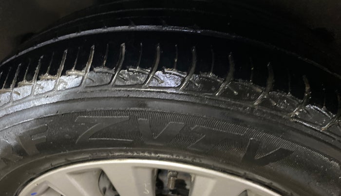 2019 Maruti Ciaz DELTA 1.5 SHVS MT PETROL, Petrol, Manual, 1,12,131 km, Right Rear Tyre Tread