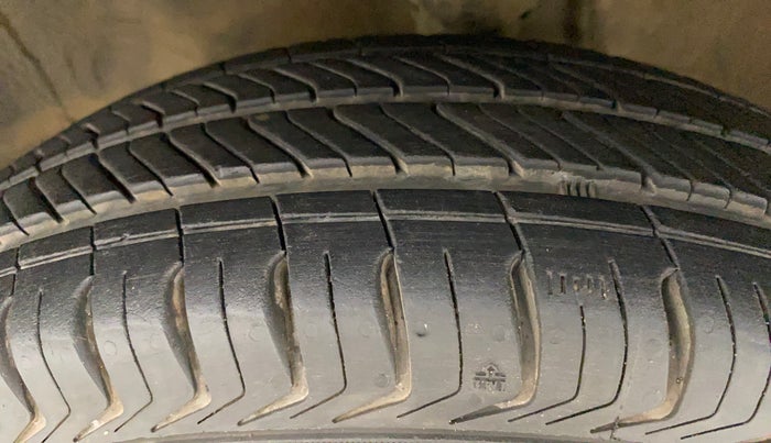 2013 Maruti Alto 800 VXI, Petrol, Manual, 55,292 km, Left Front Tyre Tread