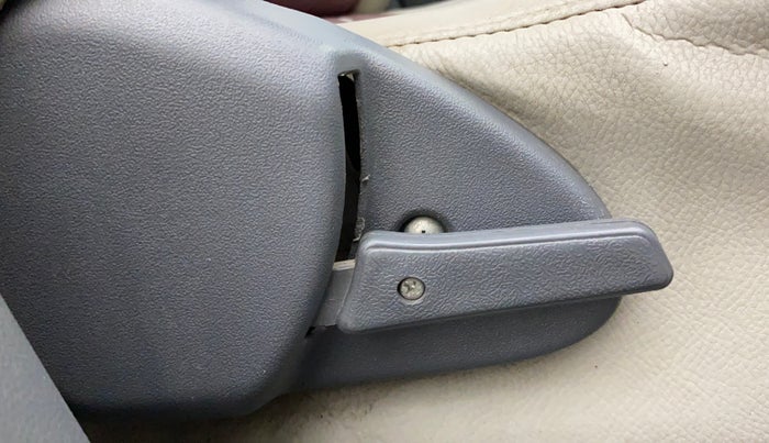 2013 Maruti Alto 800 VXI, Petrol, Manual, 55,292 km, Driver Side Adjustment Panel